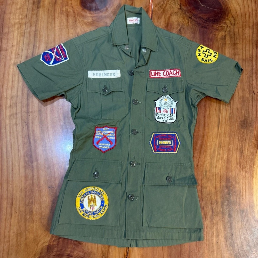 Vintage 60's Macys Bangkok Thailand Shirt Mens Cotton NRA Rifle Patches D29